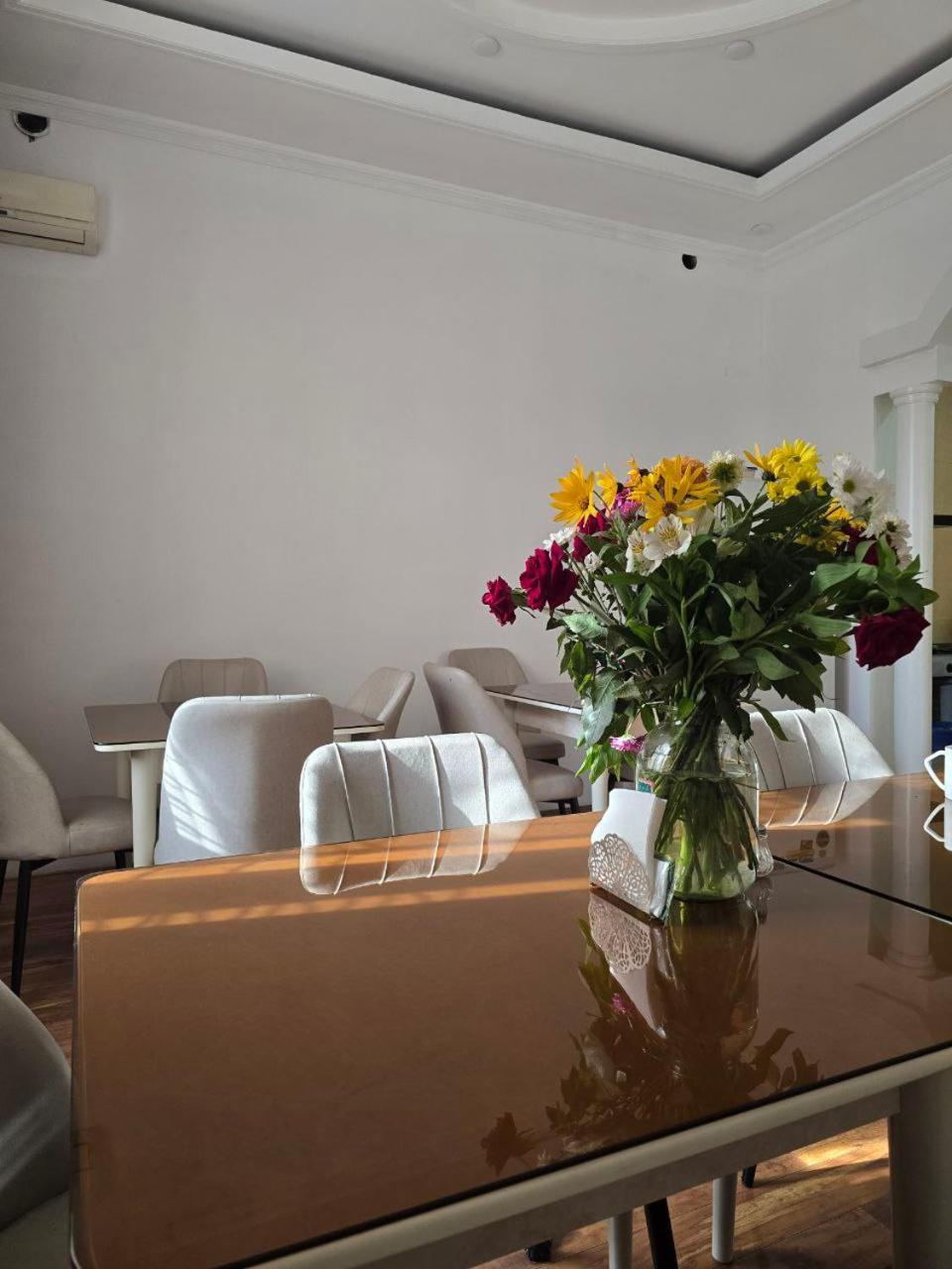 Guesto Hostel Tashkent Exterior foto